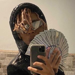 Meet your Posher, Yuridia